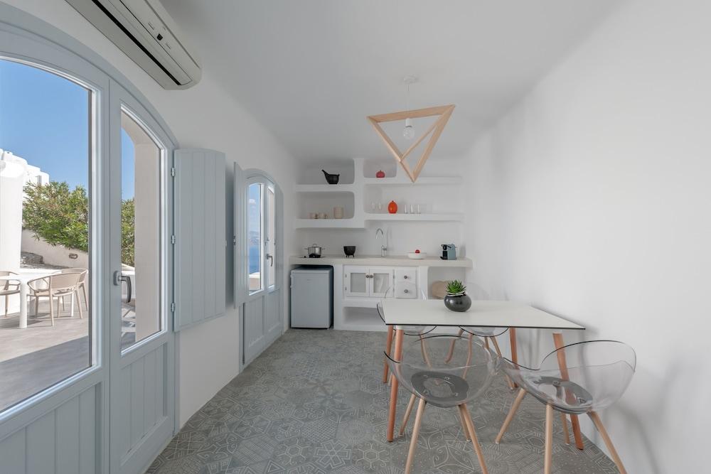 Anemomilos Apartments Oia Exterior photo